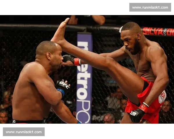 科米尔对决琼斯恩怨再起格斗之巅谁主沉浮终极解析历史宿命全面回顾