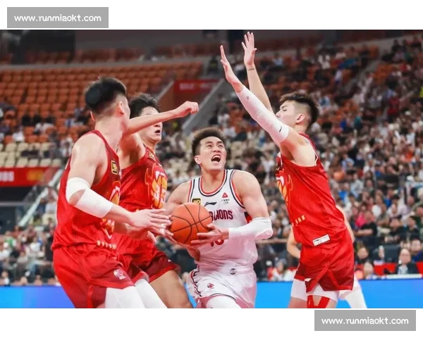 北控vs北京上演同城德比关键对决季后赛席位争夺进入白热化
